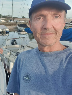 Bernard's profile, a single 71-year-old a man in Arcachon