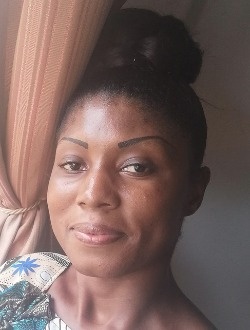 Angèle's profile, a single 34-year-old a woman in Yaoundé