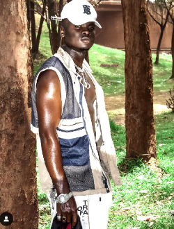 Andre's profile, a single 26-year-old a man in Yaoundé