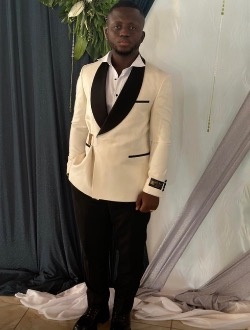 Kenzo's profile, a single 27-year-old a man in Gatineau