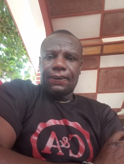 Solomon Kelvin's profile, a single 40-year-old a man in Lomé