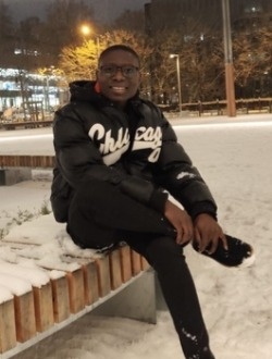 Détente's profile, a single 28-year-old a man in Nanterre