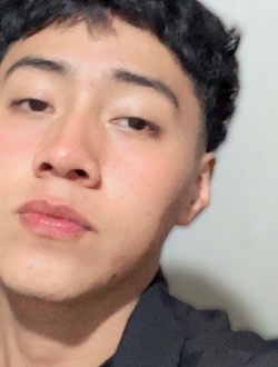 Leonel's profile, a single 18-year-old a man in Quetzaltenango