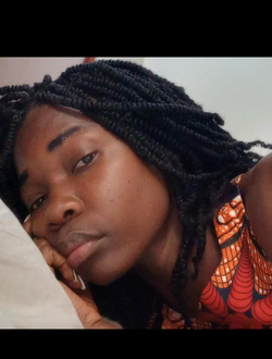 Géraldine Ecclestone's profile, a single 32-year-old a woman in Yakan