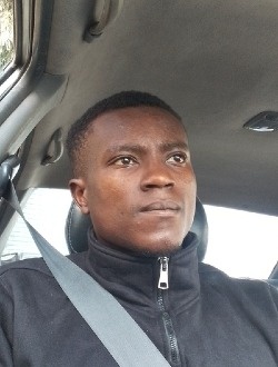Antoine's profile, a single 27-year-old a man in Lomé