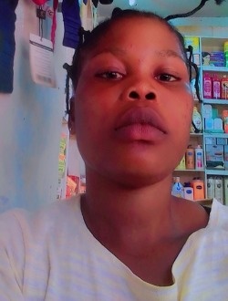 Lyly's profile, a single 25-year-old a woman in Petit Abidjan-Youkou