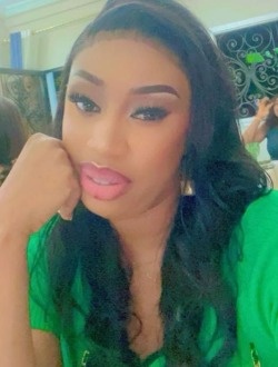 Sophie's profile, a single 29-year-old a woman in Douala