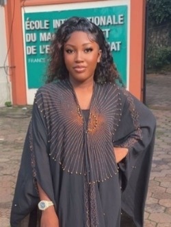 Antoinette's profile, a single 28-year-old a woman in Yaoundé