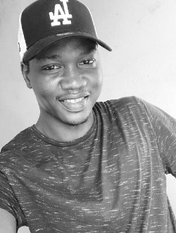 Karismatik's profile, a single 33-year-old a man in Dakar