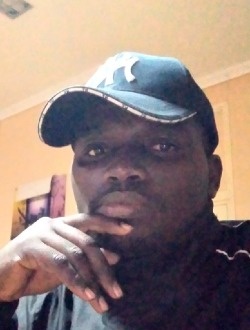 Yves's profile, a single 34-year-old a man in Grand-Bassam