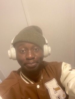 Zana's profile, a single 27-year-old a man in Poitiers