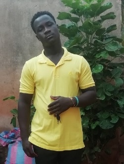 Gnimwedéo's profile, a single 28-year-old a man in Adéti-Kopé