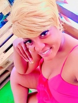 Lyndie's profile, a single 36-year-old a woman in Yaoundé