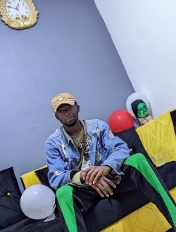 Arthur's profile, a single 23-year-old a man in Yaoundé