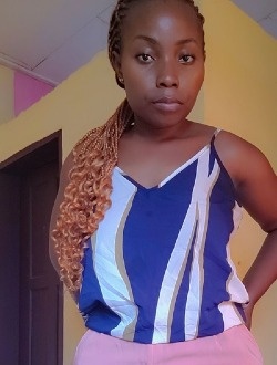 Ariane's profile, a single 27-year-old a woman in Abang