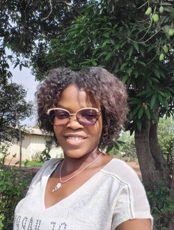 Gabrielle's profile, a single 21-year-old a woman in Bertoua