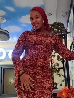 Tenin's profile, a single 18-year-old a woman in Bamako