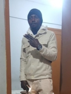 Zinon Eric's profile, a single 37-year-old a man in Dormans