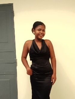 Santianah's profile, a single 26-year-old a woman in Antsiranana