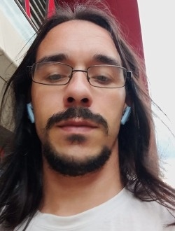 Christophe's profile, a single 34-year-old a man in Roanne