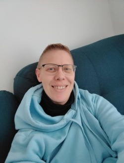 Delphine's profile, a single 43-year-old a woman in Laon