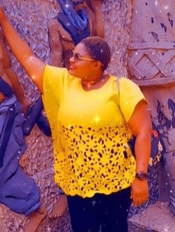 Angela's profile, a single 33-year-old a woman in Tori-Bossito