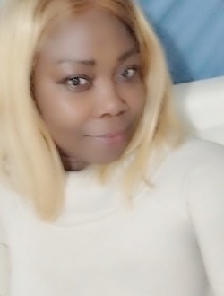 Joséphine's profile, a single 47-year-old a woman in Conflans-Sainte-Honorine