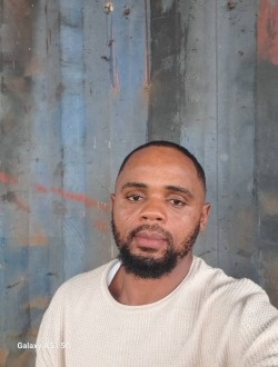 Zidane's profile, a single 26-year-old a man in Yaoundé