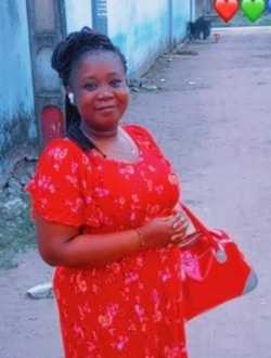 Rolande's profile, a single 41-year-old a woman in Abidjan