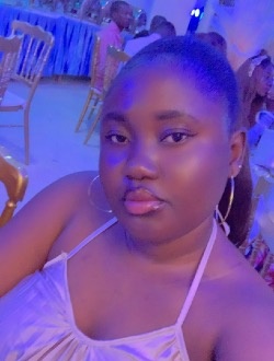 Laure's profile, a single 26-year-old a woman in Douala