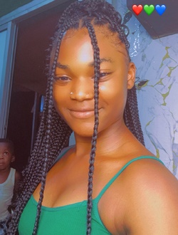 Grace Farelle's profile, a single 19-year-old a woman in Douala