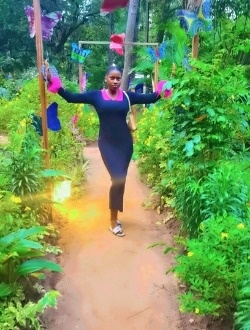 Queen's profile, a single 26-year-old a woman in Brazzaville