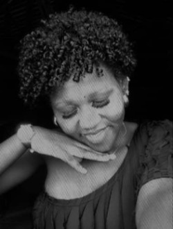 Gladys's profile, a single 21-year-old a woman in Douala