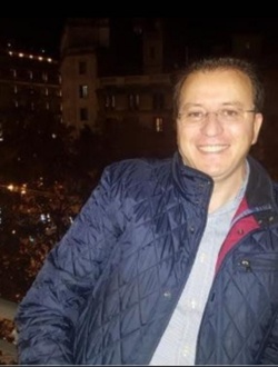 Hakim's profile, a single 51-year-old a man in Alger