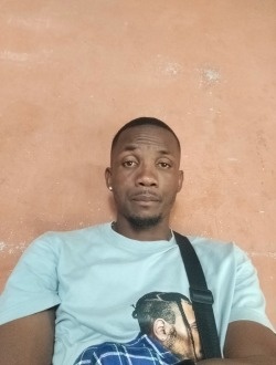 Nico's profile, a single 35-year-old a man in Mahajanga