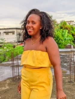 Coline's profile, a single 28-year-old a woman in Antalaha