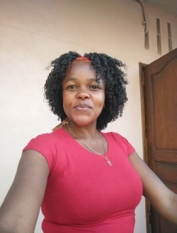 Maythé's profile, a single 33-year-old a woman in Antalaha