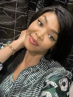 Ama's profile, a single 35-year-old a woman in Douala