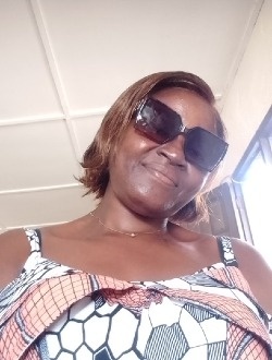 Yoyo's profile, a single 52-year-old a woman in Abidjan