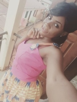 Corine's profile, a single 30-year-old a woman in Yaoundé
