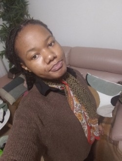 Fernande's profile, a single 26-year-old a woman in Yaoundé