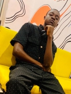 Chrys's profile, a single 18-year-old a man in Bafoussam