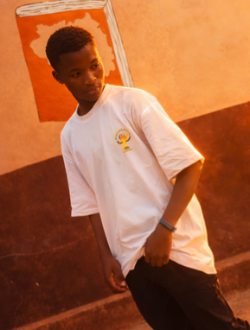 Charlie's profile, a single 20-year-old a man in Dubréka