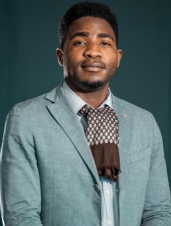 Mani's profile, a single 22-year-old a man in Nîmes