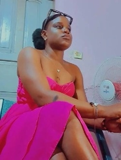 Véronique Chymene's profile, a single 26-year-old a woman in Dou-la-Poka