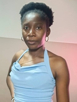 Clara's profile, a single 28-year-old a woman in Kinshasa Nongo