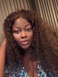 Aïcha's profile, a single 23-year-old a woman in Abidjan