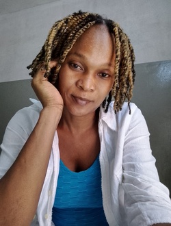 Florence's profile, a single 36-year-old a woman in Cotonou