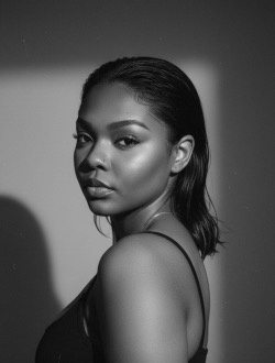 Emma's profile, a single 27-year-old a woman in Douala