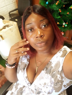 Solange's profile, a single 28-year-old a woman in Yaoundé